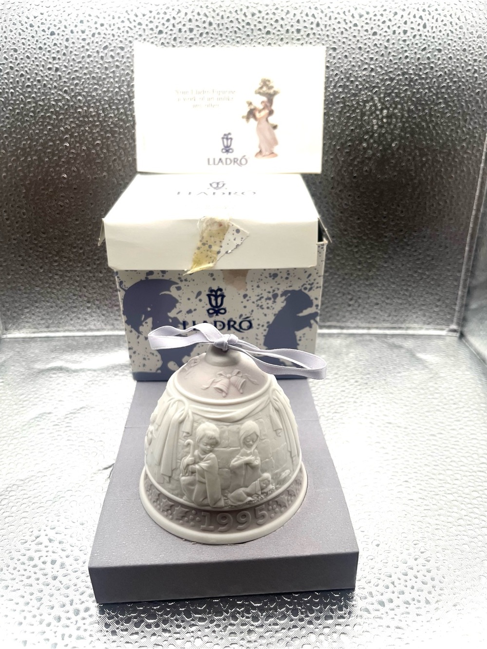 Vintage 1995 LLADRO Handmade White Porcelain Christmas Bell Ornament with Box
